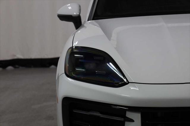 used 2024 Porsche Cayenne car