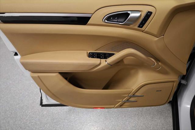used 2014 Porsche Cayenne car