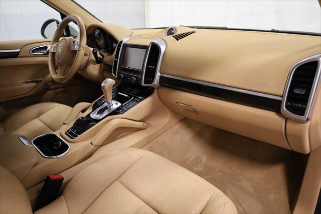 used 2014 Porsche Cayenne car