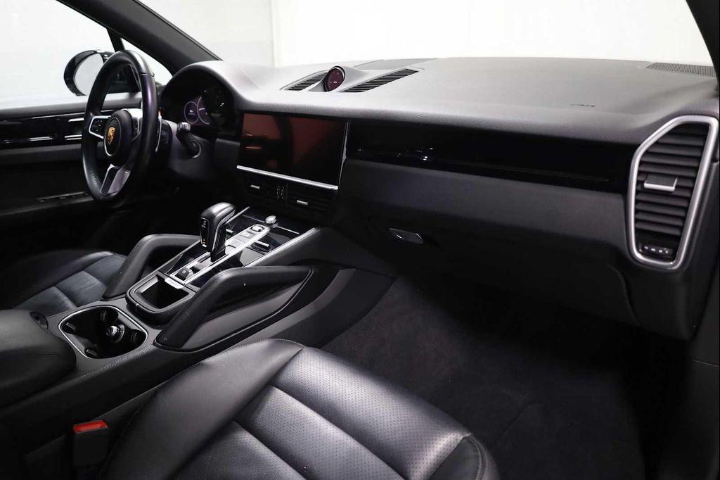 used 2020 Porsche Cayenne car