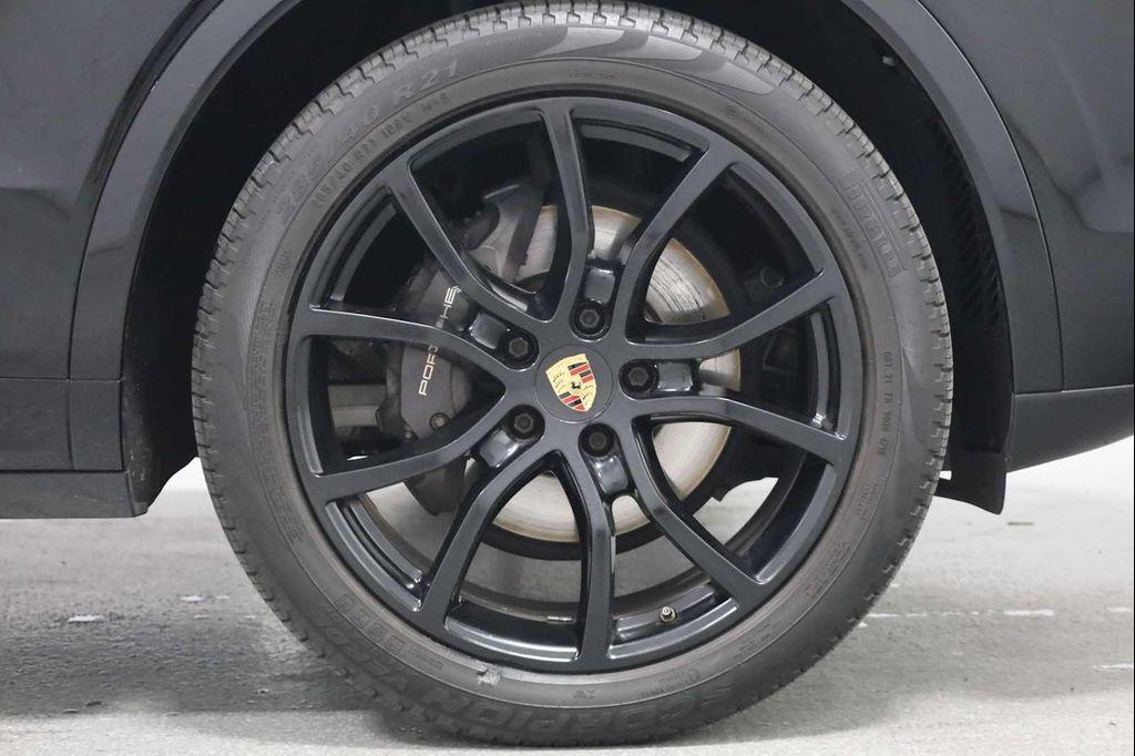 used 2020 Porsche Cayenne car