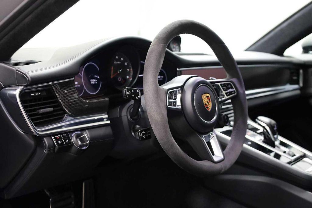 used 2018 Porsche Panamera car