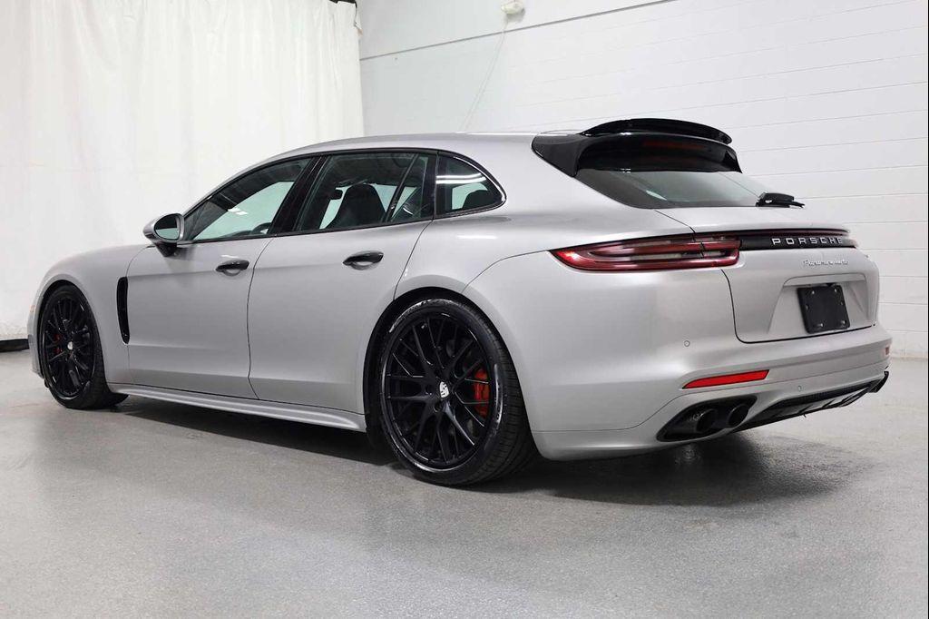 used 2018 Porsche Panamera car