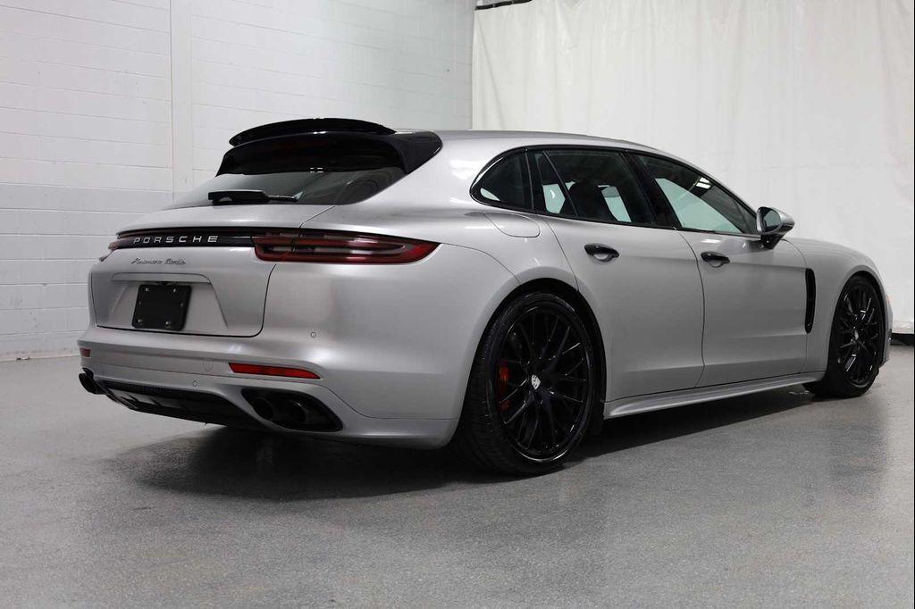 used 2018 Porsche Panamera car