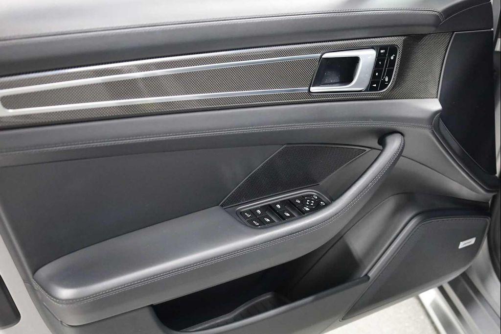 used 2018 Porsche Panamera car