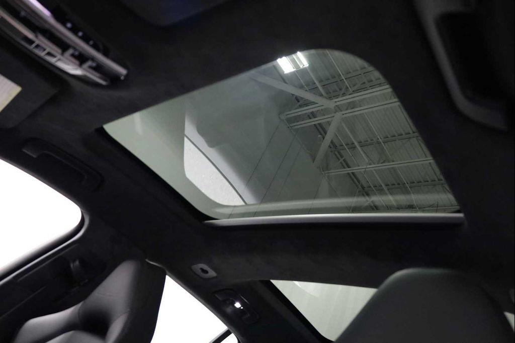 used 2018 Porsche Panamera car