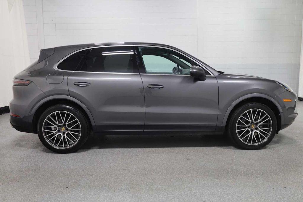 used 2022 Porsche Cayenne car