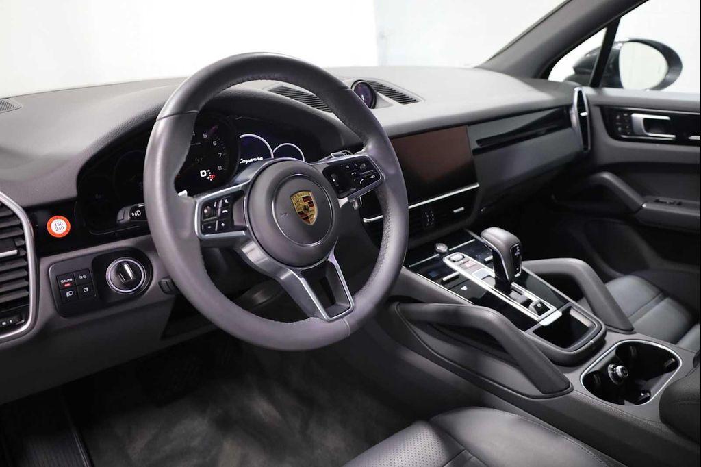 used 2022 Porsche Cayenne car
