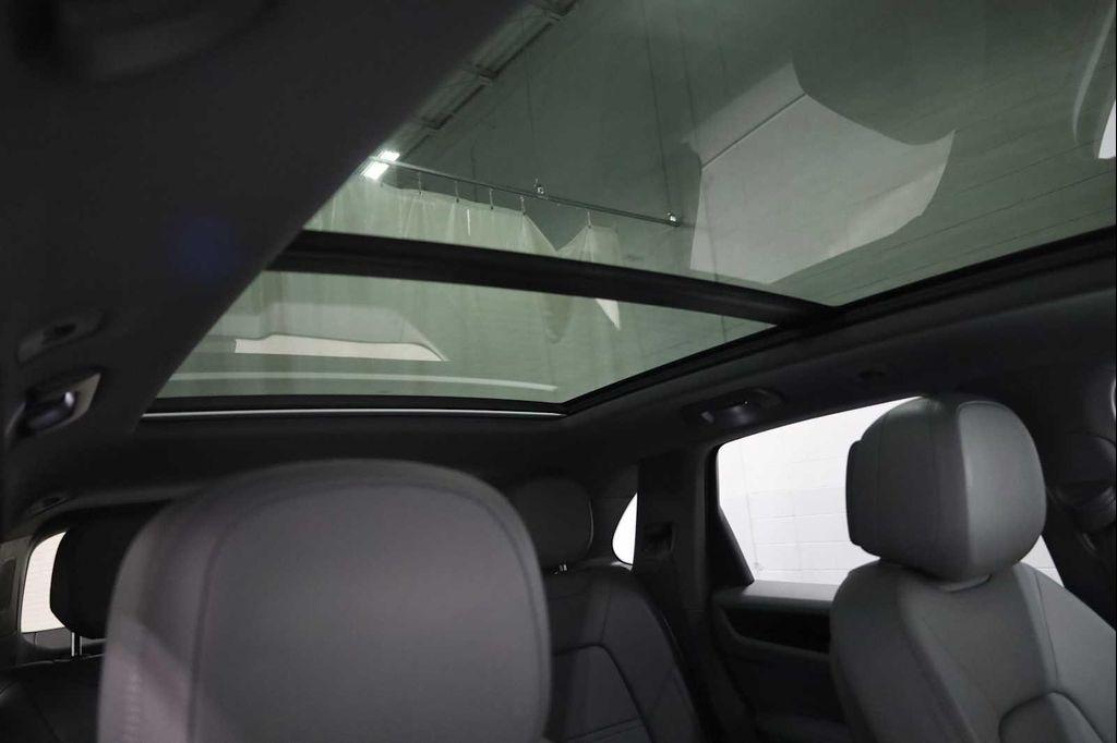 used 2022 Porsche Cayenne car