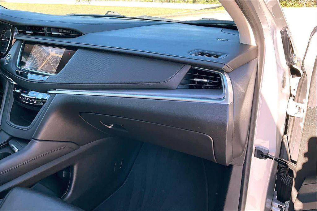 used 2017 Cadillac XT5 car, priced at $16,971