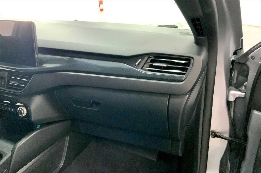 used 2023 Ford Escape car, priced at $22,582