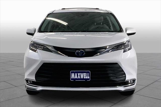 used 2022 Toyota Sienna car, priced at $38,971