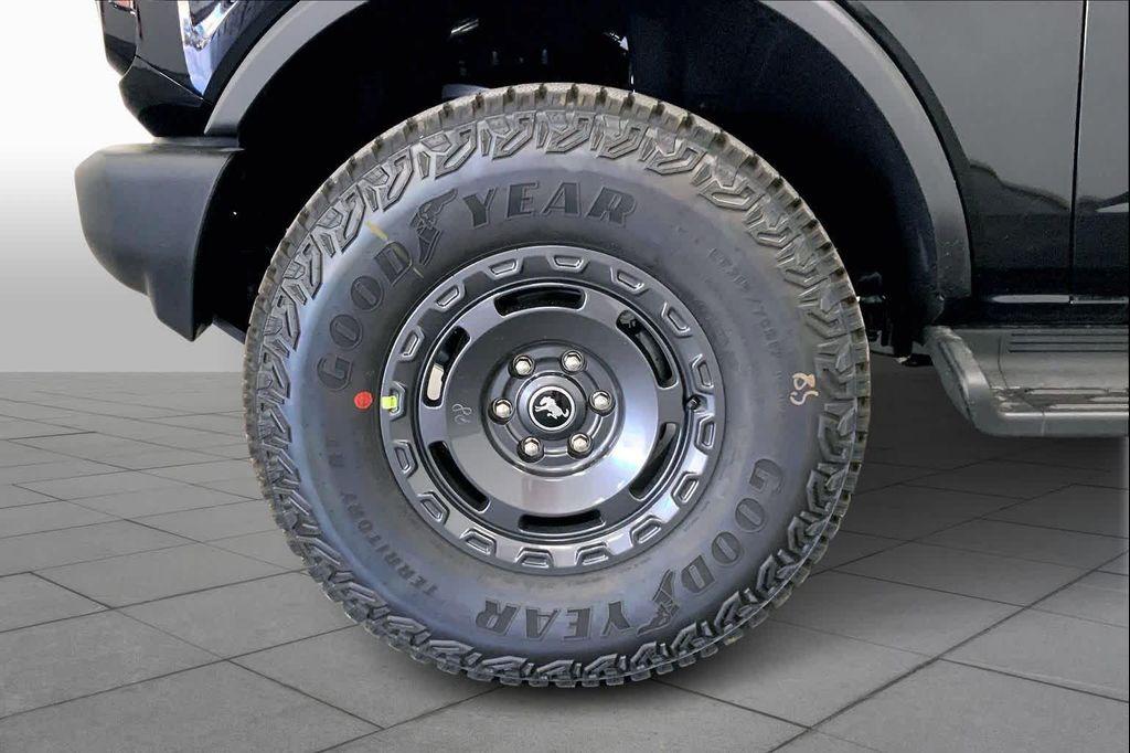 new 2025 Ford Bronco car, priced at $51,130