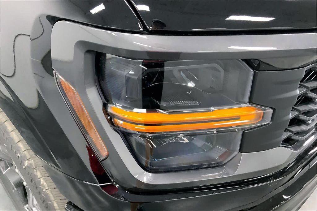new 2025 Ford F-150 car, priced at $50,670