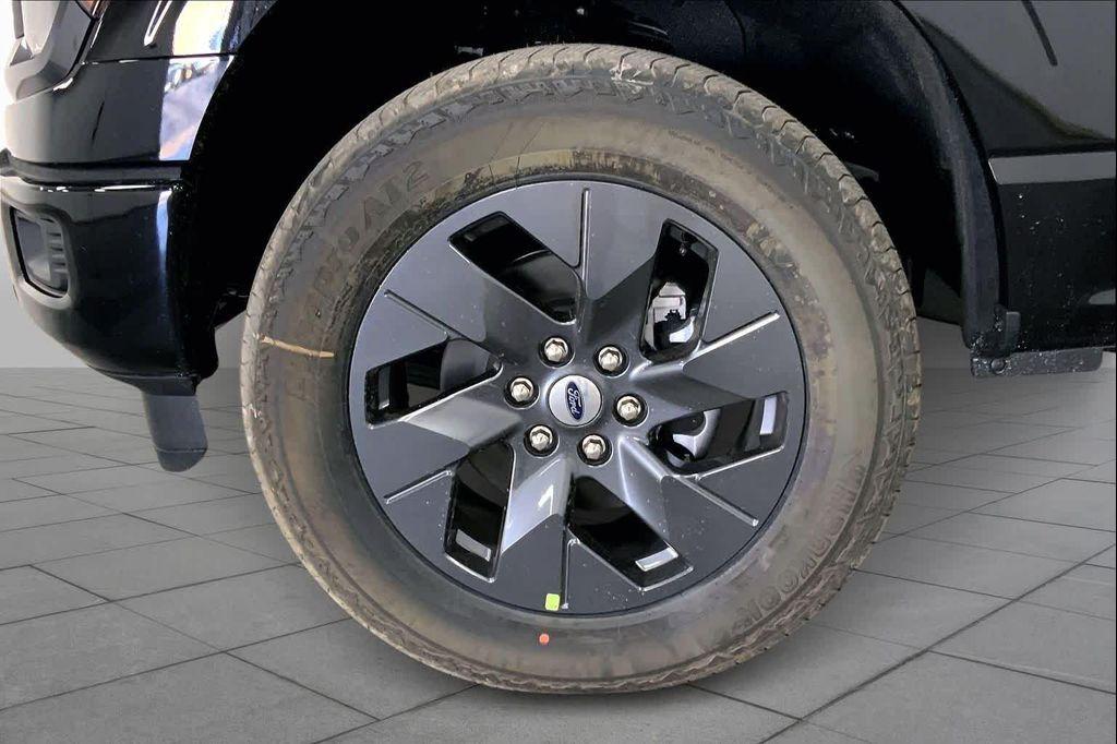 new 2025 Ford F-150 car, priced at $50,670