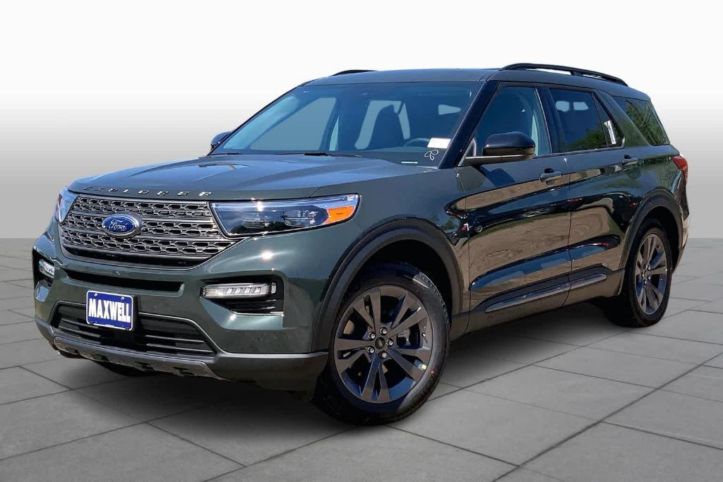 new 2024 Ford Explorer car, priced at $49,015