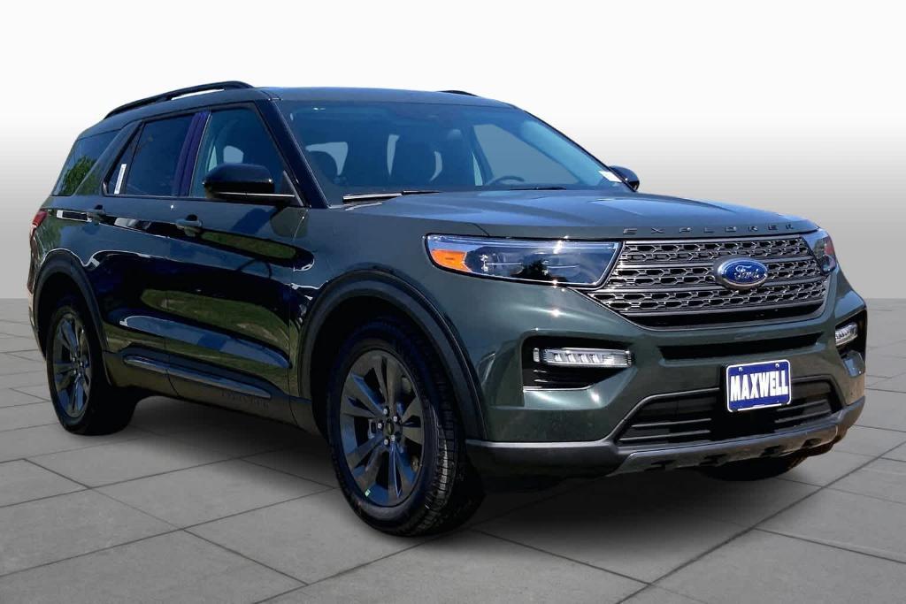 new 2024 Ford Explorer car, priced at $45,488