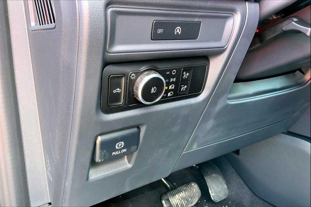 new 2025 Ford F-150 car, priced at $52,575
