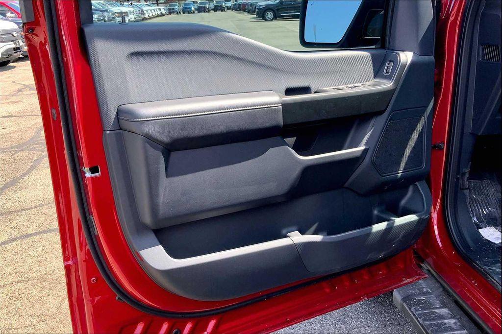 new 2025 Ford F-150 car, priced at $52,575