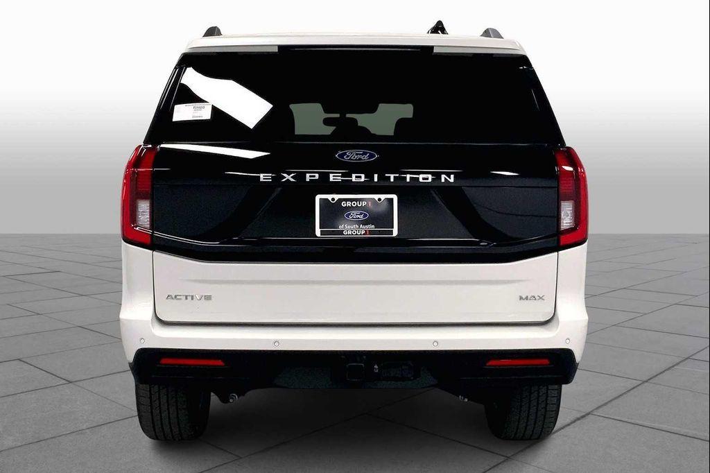 new 2025 Ford Expedition Max car, priced at $68,764