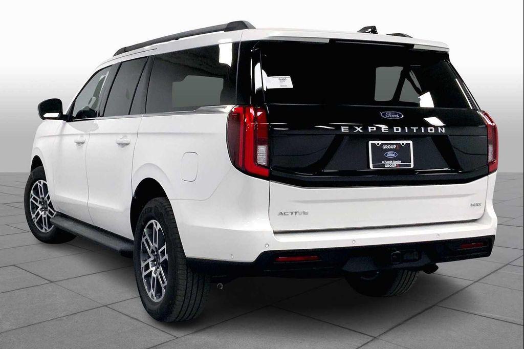 new 2025 Ford Expedition Max car, priced at $68,764