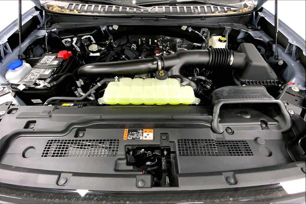new 2025 Ford Expedition car, priced at $81,585