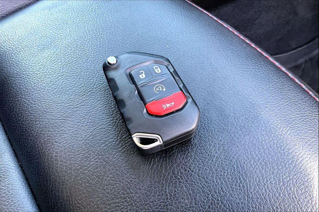 used 2022 Jeep Gladiator car, priced at $34,971