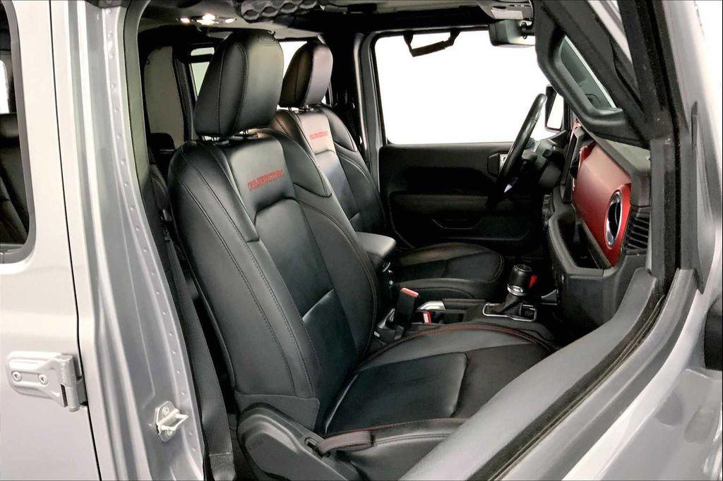 used 2021 Jeep Gladiator car, priced at $34,583