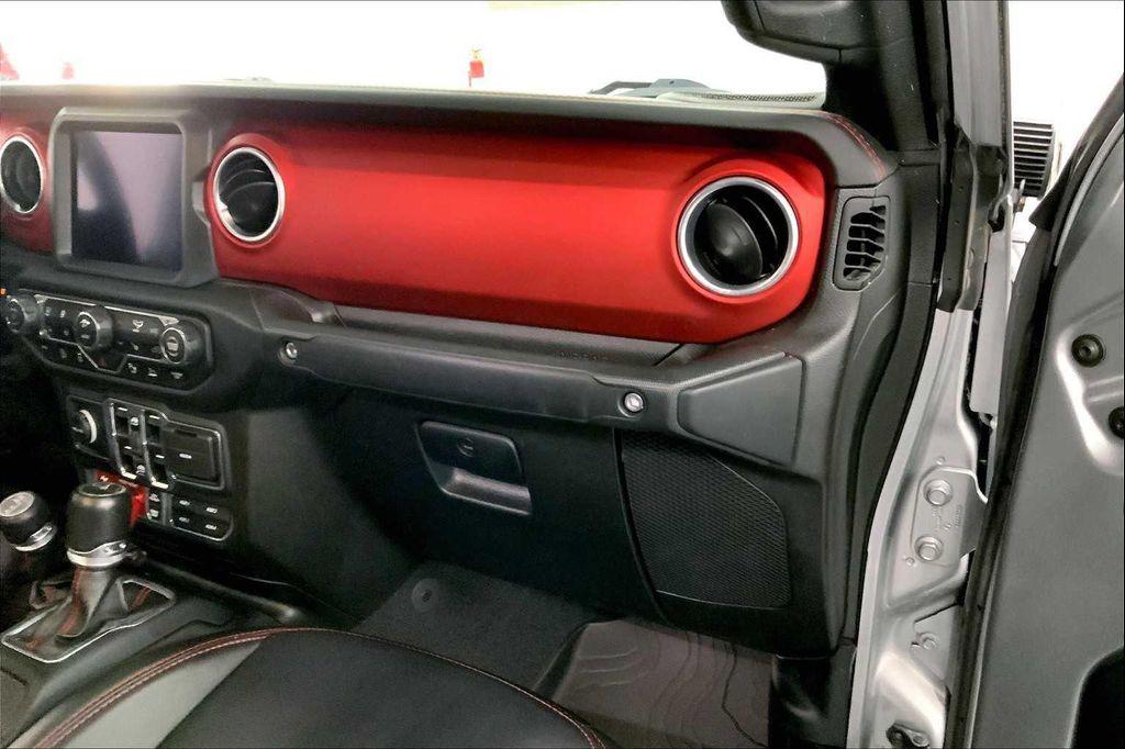 used 2021 Jeep Gladiator car, priced at $34,583