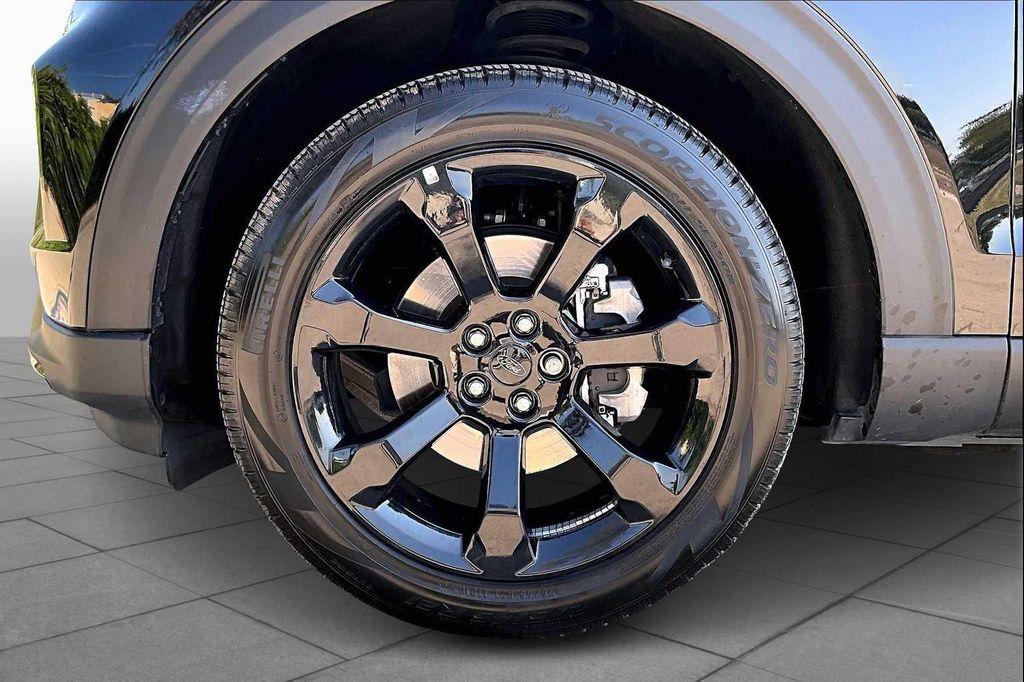 used 2023 Ford Explorer car, priced at $34,379