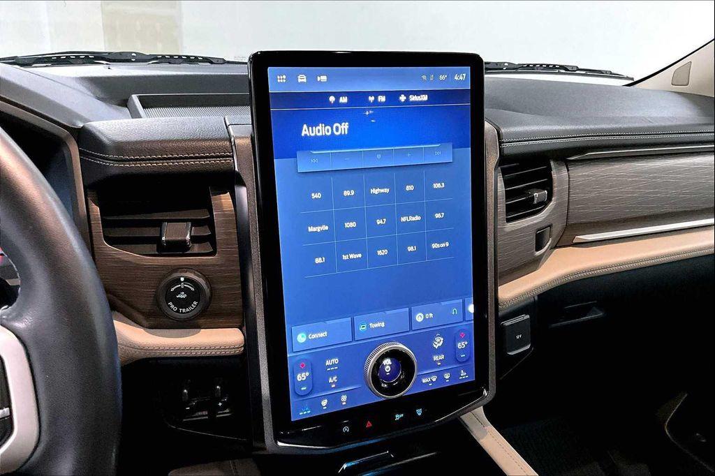 used 2023 Ford Expedition car, priced at $55,971
