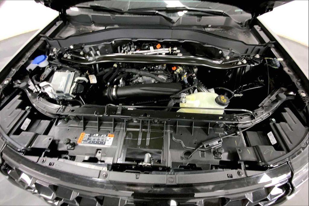 new 2025 Ford Explorer car, priced at $45,615