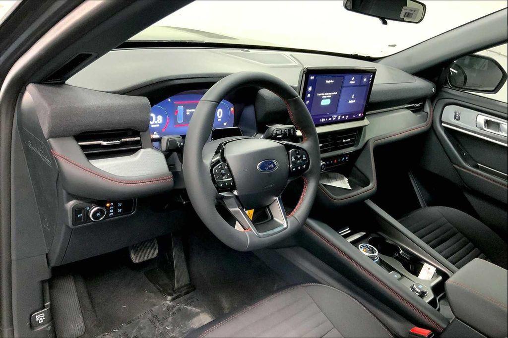 new 2025 Ford Explorer car, priced at $45,615