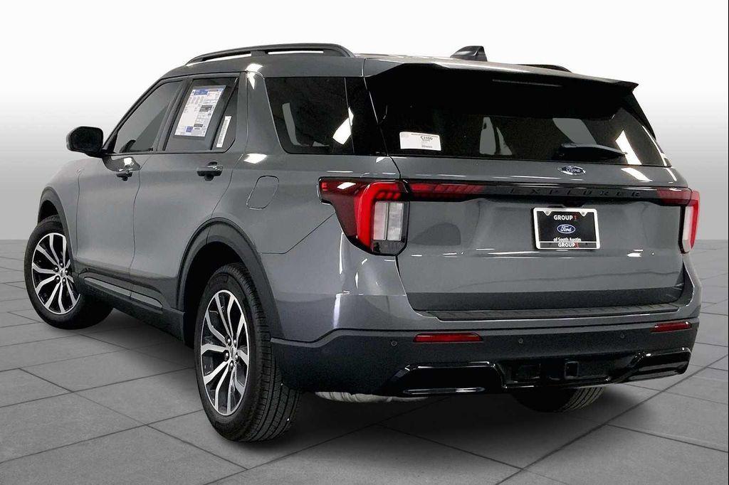 new 2025 Ford Explorer car, priced at $45,615