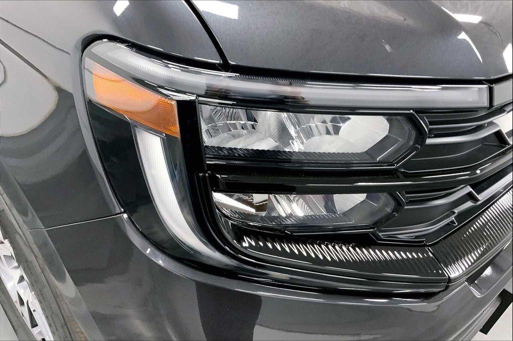 new 2025 Ford Expedition car, priced at $64,787