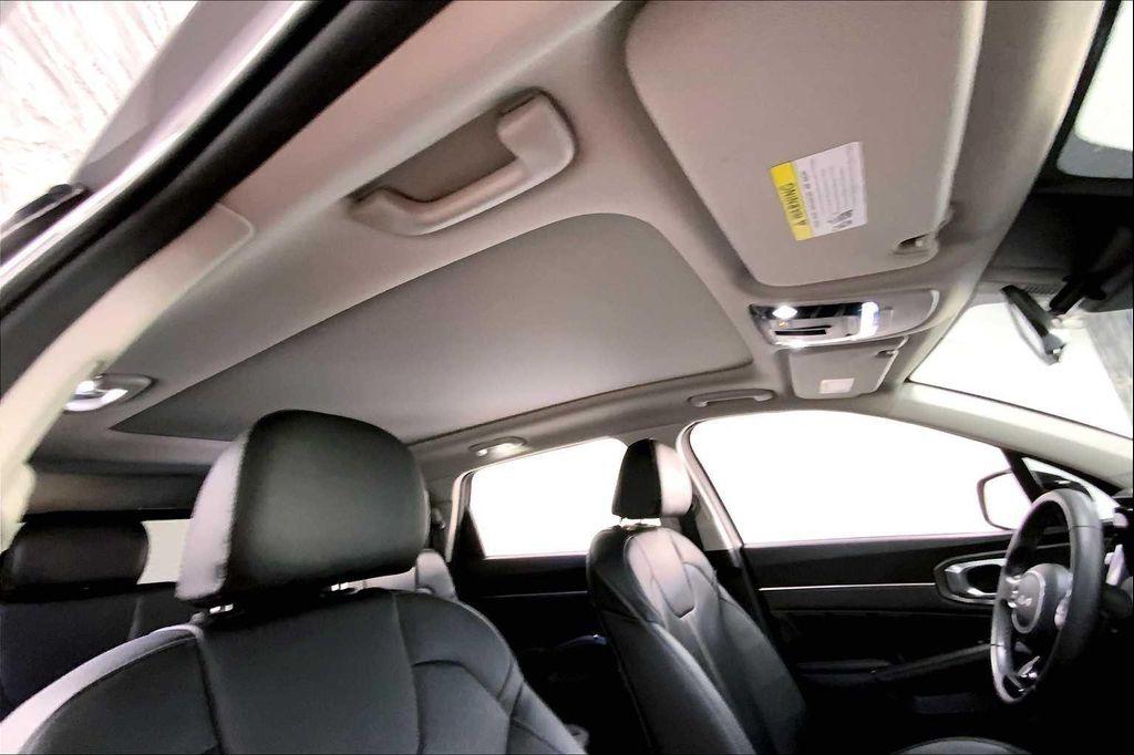 used 2022 Kia Sorento car, priced at $27,982
