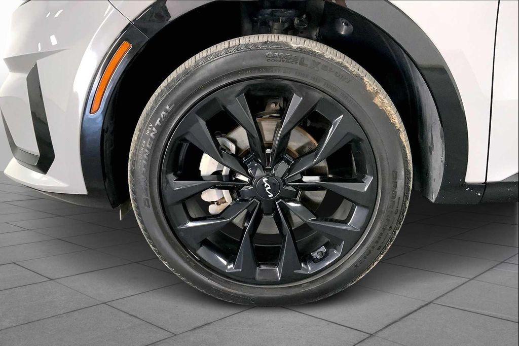 used 2022 Kia Sorento car, priced at $27,982