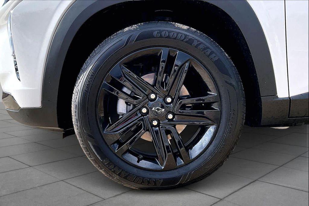 used 2024 Chevrolet Trax car, priced at $22,971