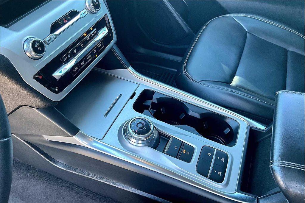 used 2022 Ford Explorer car, priced at $24,584