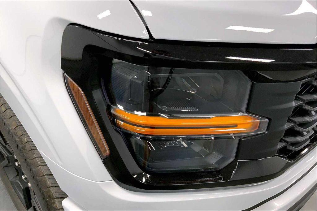 new 2025 Ford F-150 car, priced at $52,475