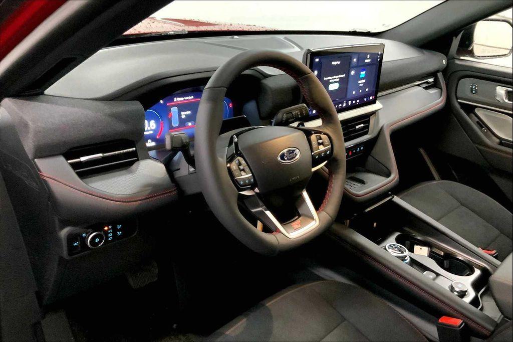 new 2025 Ford Explorer car, priced at $54,062