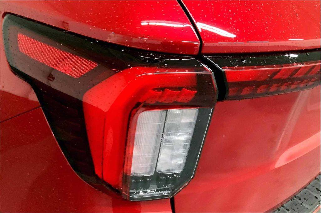 new 2025 Ford Explorer car, priced at $54,062