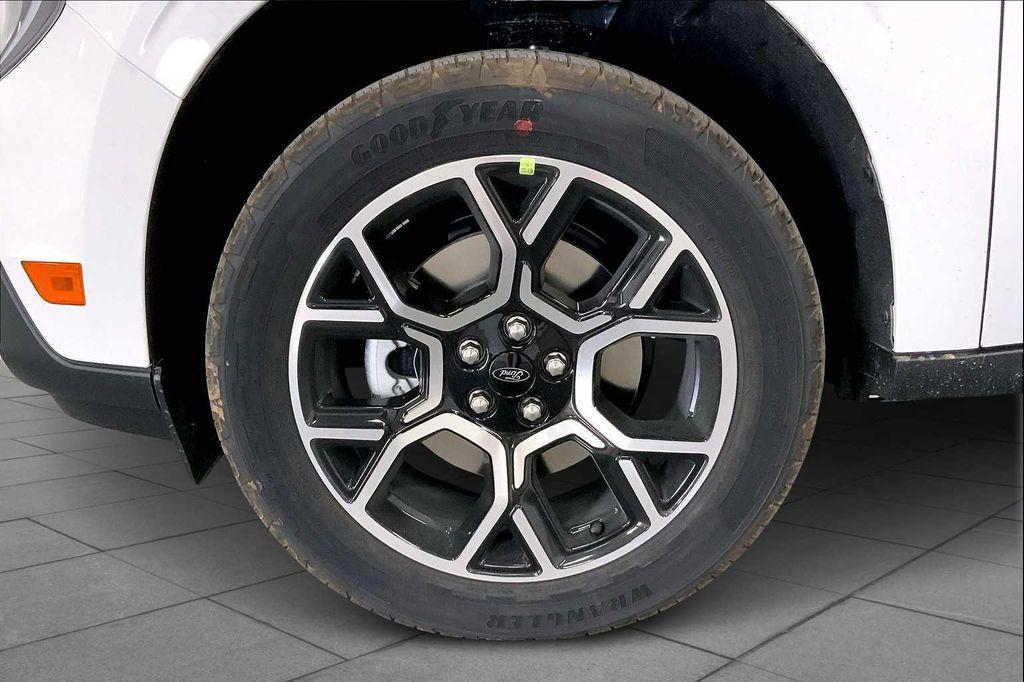 new 2025 Ford Maverick car, priced at $38,485