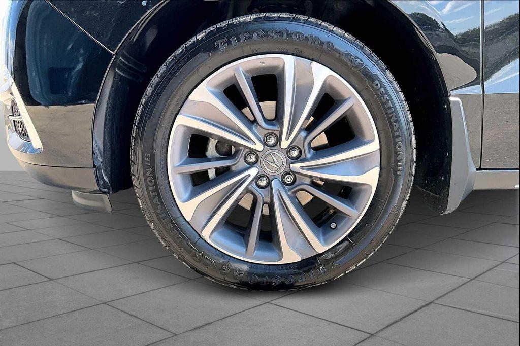 used 2018 Acura MDX car, priced at $22,971