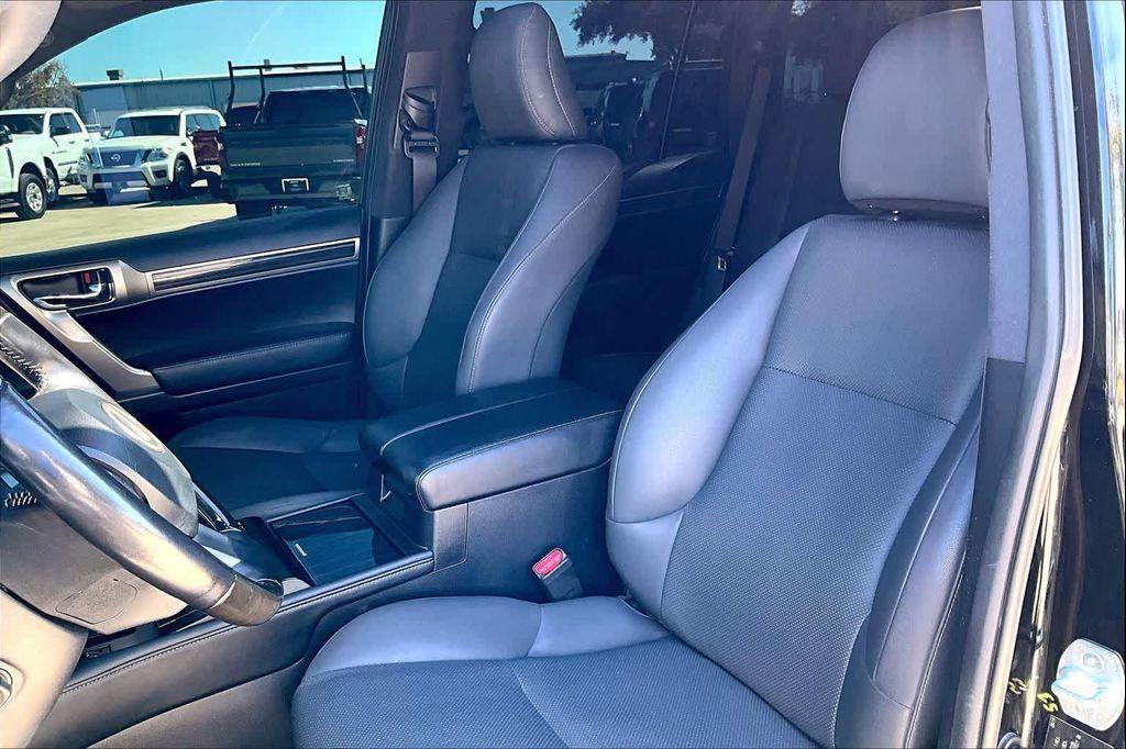 used 2020 Lexus GX 460 car, priced at $37,971