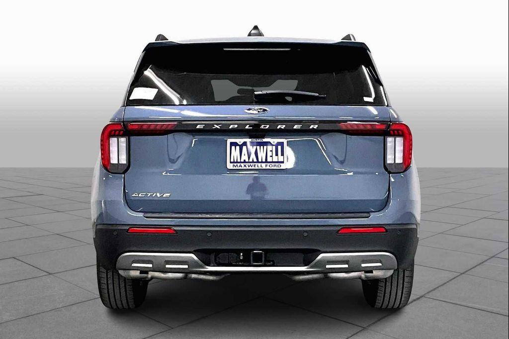 new 2025 Ford Explorer car, priced at $44,720