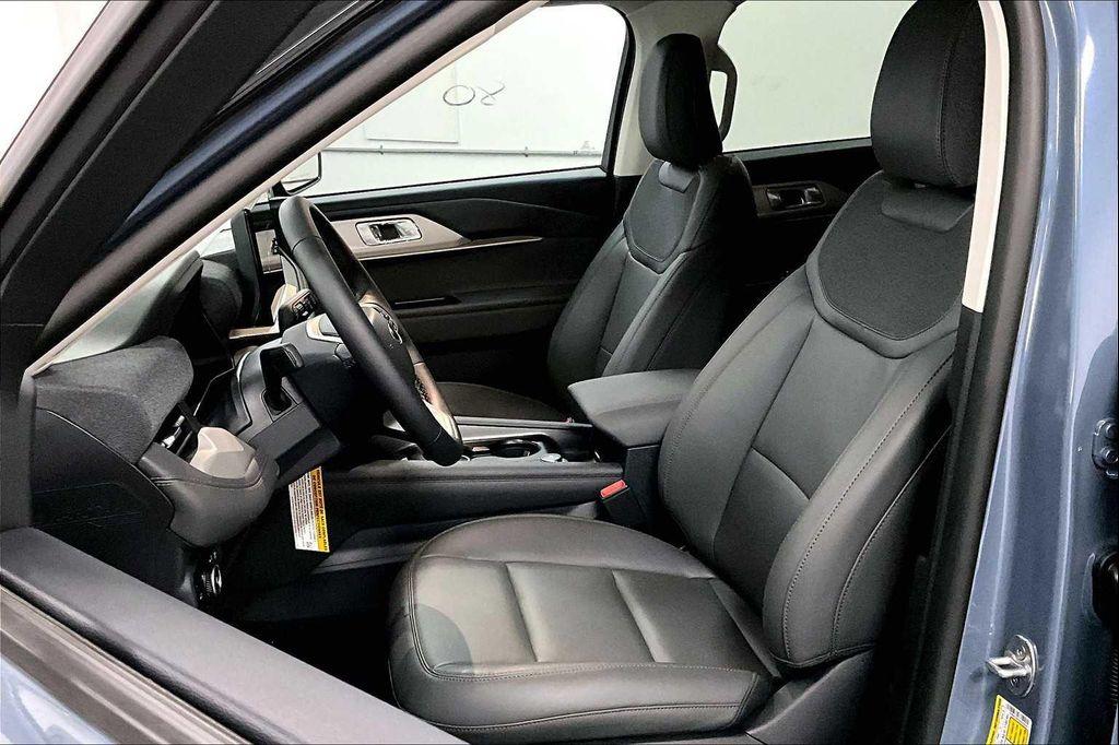 new 2025 Ford Explorer car, priced at $44,720