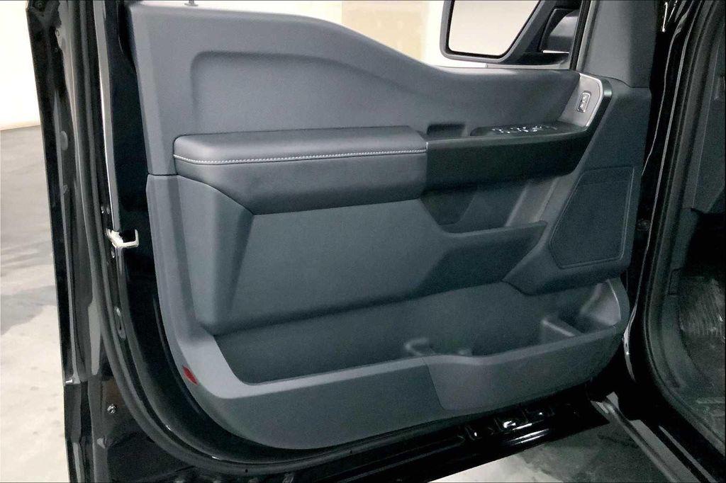 new 2025 Ford F-150 car, priced at $42,128