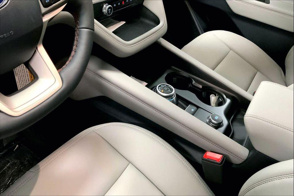 new 2026 Ford Explorer car, priced at $45,425