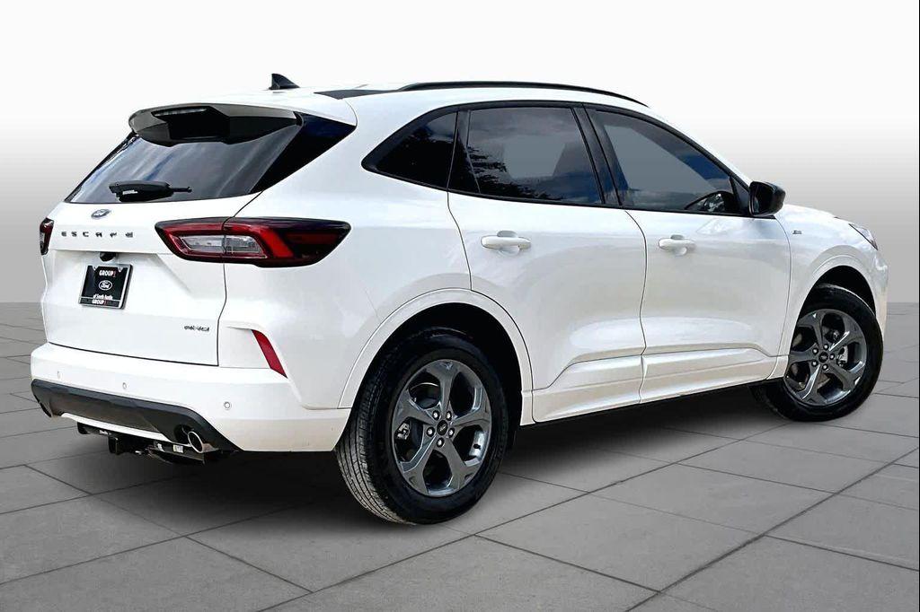 used 2024 Ford Escape car, priced at $25,259